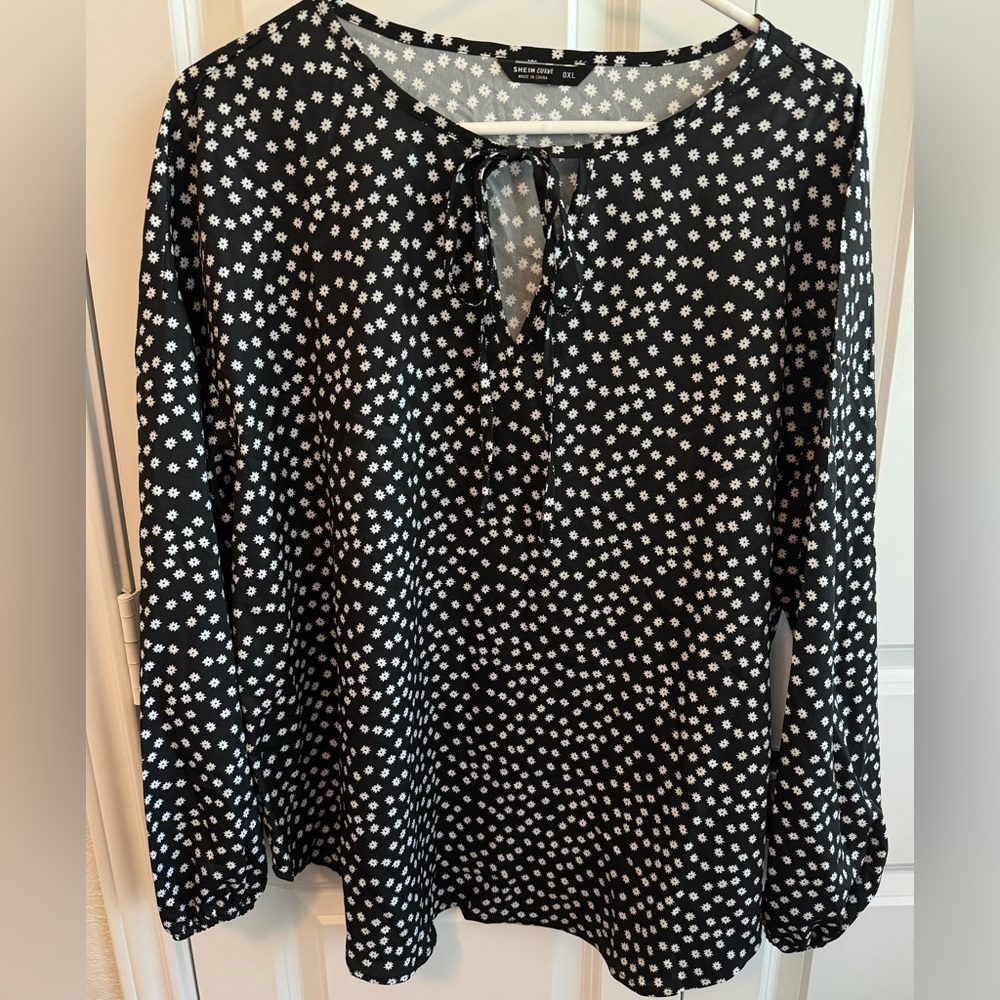 SHEIN Black & White Blouse Long Flowy Size OXL